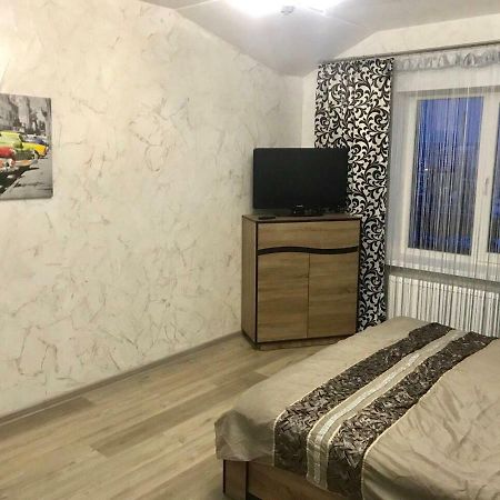 Апартаменти Економ Ивано-Франкивск Екстериор снимка